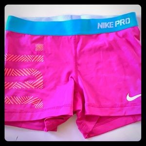 Nike Pro